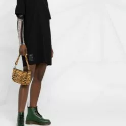 MCQ Logo Print T-shirt Dress In 1000 DARKEST BLACK - Day Dresses -MCQ store online 16296153 31330070 600