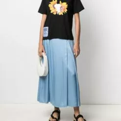 MCQ Floral Print Crew-neck T-shirt In NERO - T-shirts & Jerseys -MCQ store online 16785702 33300627 600