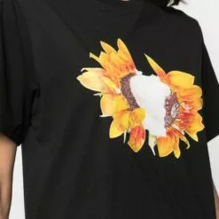 MCQ Floral Print Crew-neck T-shirt In NERO - T-shirts & Jerseys -MCQ store online 16785702 33303167 600