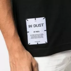 MCQ Graphic-print Short-sleeve T-shirt In 1000 BLACK - T-Shirts -MCQ store online 17283845 35433773 600