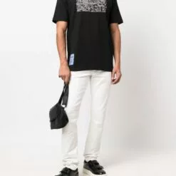 MCQ Graphic-print Short-sleeve T-shirt In 1000 BLACK - T-Shirts -MCQ store online 17283846 35431940 600