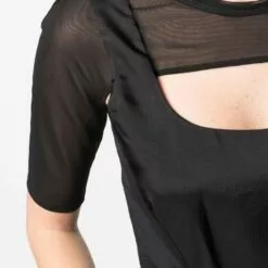 ( New Season ) MCQ Cut-out Detail T-shirt In 1000 BLACK - T-shirts & Jerseys -MCQ store online 17980384 38120118 600